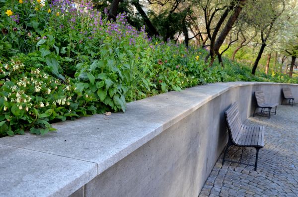 Cost of Retaining Wall Pouring in Arlington