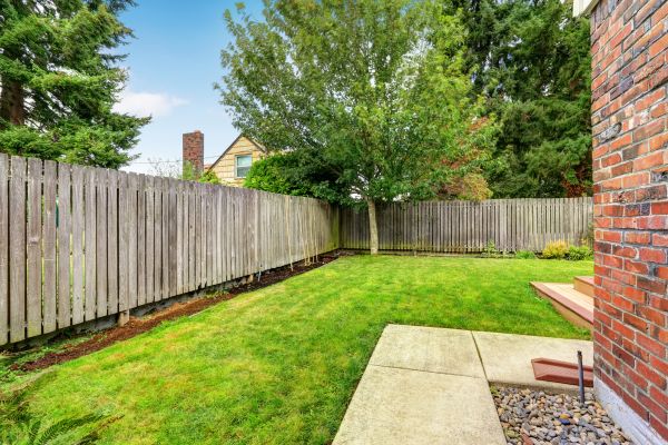 Cost of Backyard Walkway Installation in Arlington