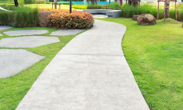 Cost of Concrete Sidewalk Installation in Arlington